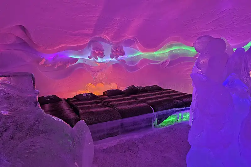 Übernachtung im Arctic SnowHotel in Finnisch-Lappland